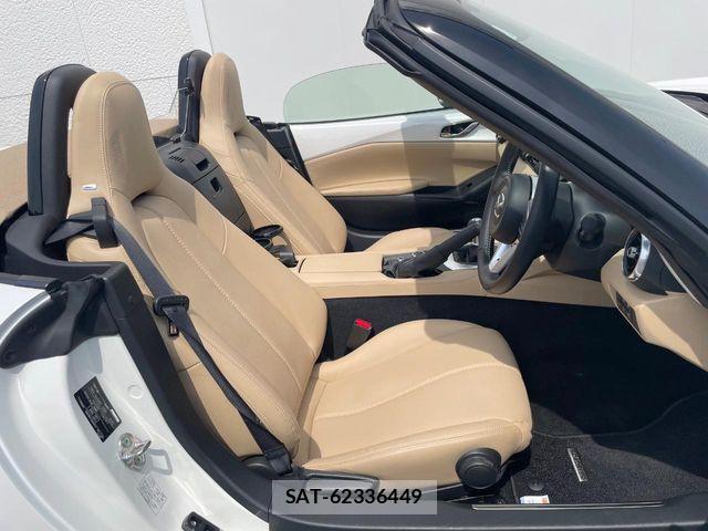 Mazda ROADSTER 2024-09 7359594-9