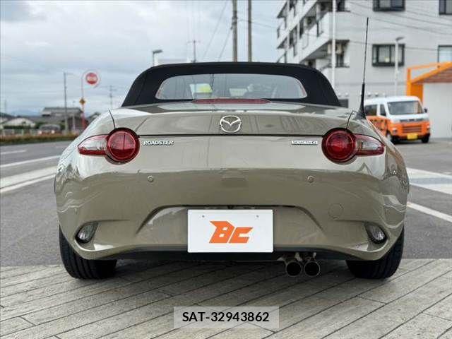 Mazda ROADSTER 2023-06 7359598-13