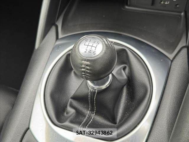 Mazda ROADSTER 2023-06 7359598-5