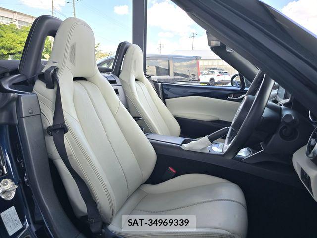 Mazda ROADSTER 2022-01 7457328-11