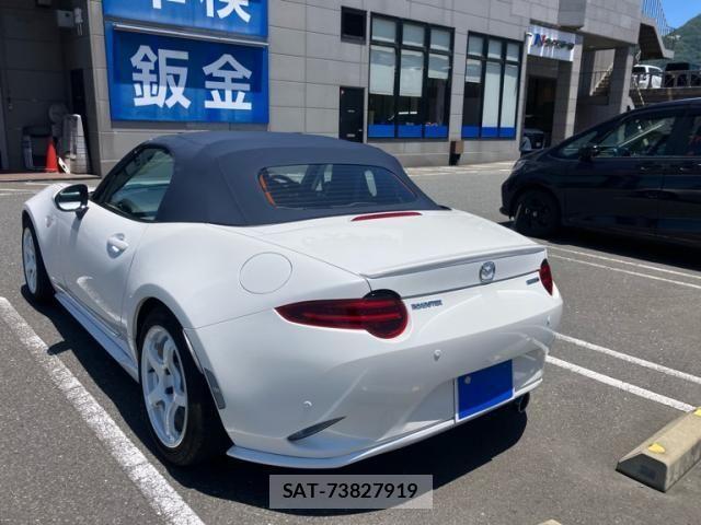 Mazda ROADSTER 2023-02 7502595-4