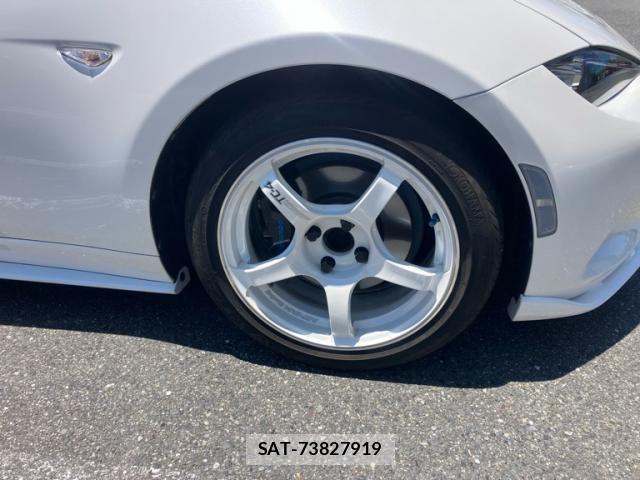 Mazda ROADSTER 2023-02 7502595-6