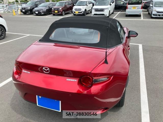 Mazda ROADSTER 2022-09 7502594-3