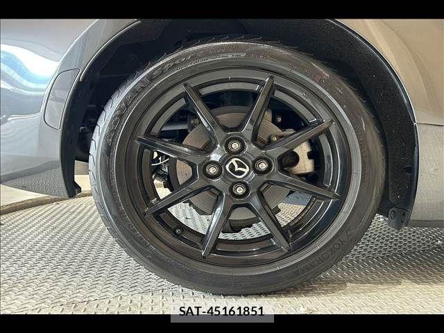 Mazda ROADSTER 2021-06 7502597-26