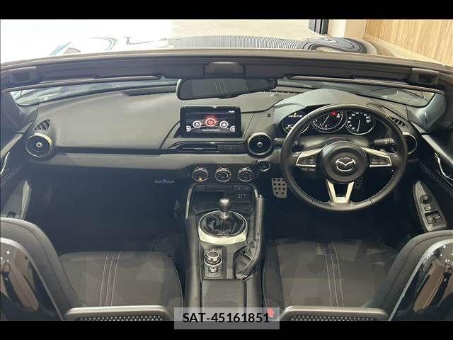 Mazda ROADSTER 2021-06 7502597-2