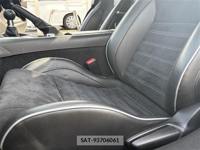 Mazda ROADSTER 2020-01 7509884-15