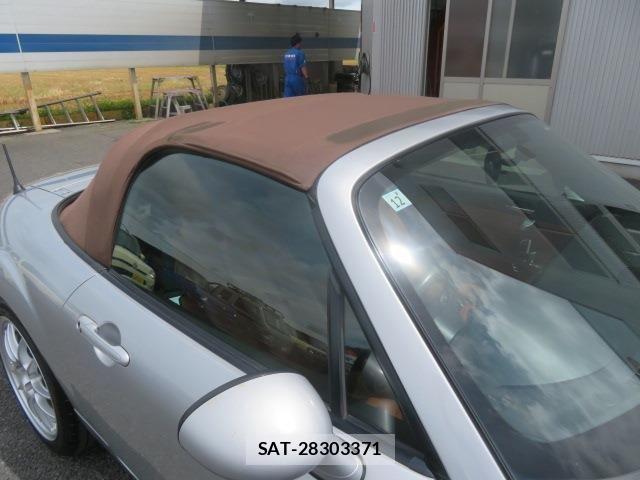 Mazda ROADSTER 2006-03 7619574-19