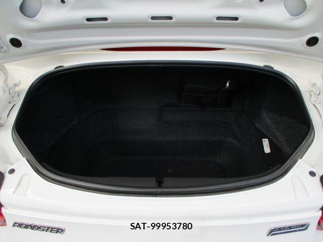 Mazda ROADSTER 2017-08 7619573-20