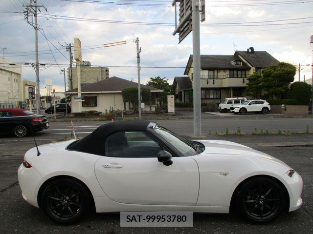 Mazda ROADSTER 2017-08 7619573-7