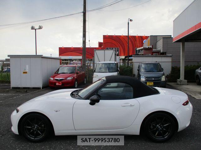 Mazda ROADSTER 2017-08 7619573-8