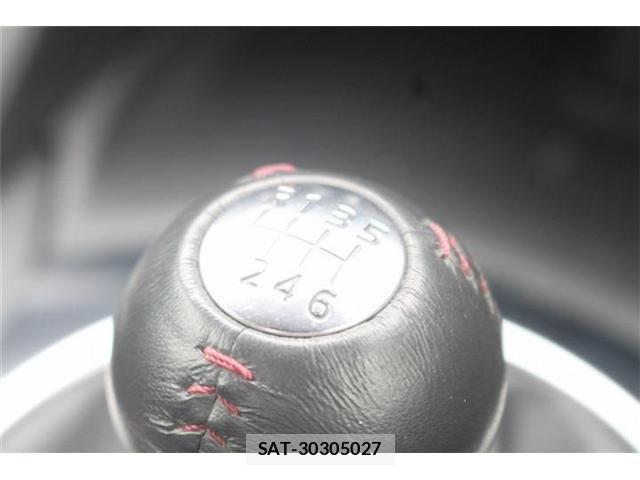 Mazda ROADSTER 2015-06 7619571-23