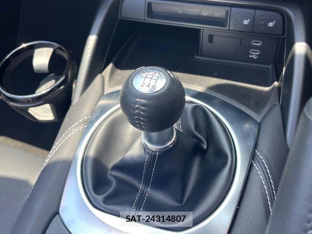 Mazda ROADSTER 2024-02 7619559-2