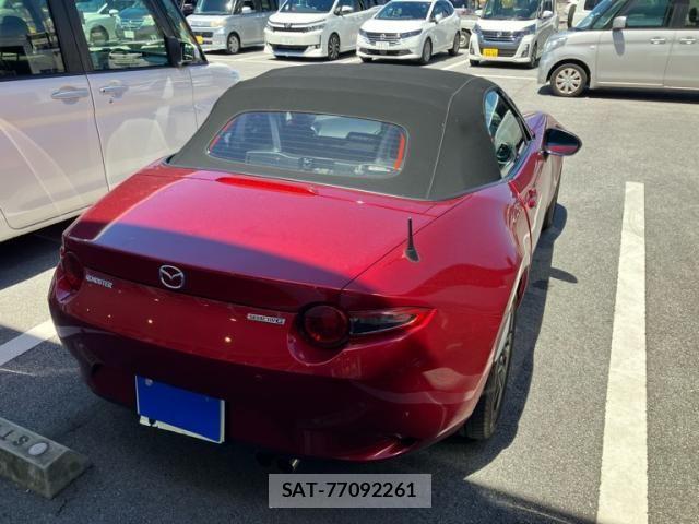 Mazda ROADSTER 2023-08 7619561-3