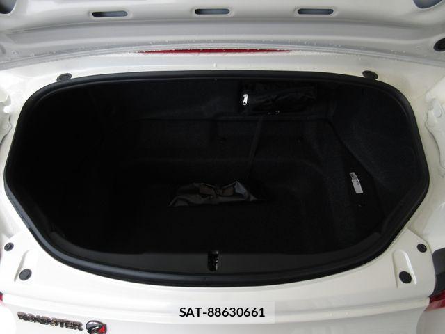Mazda ROADSTER 2026-06 7727914-8