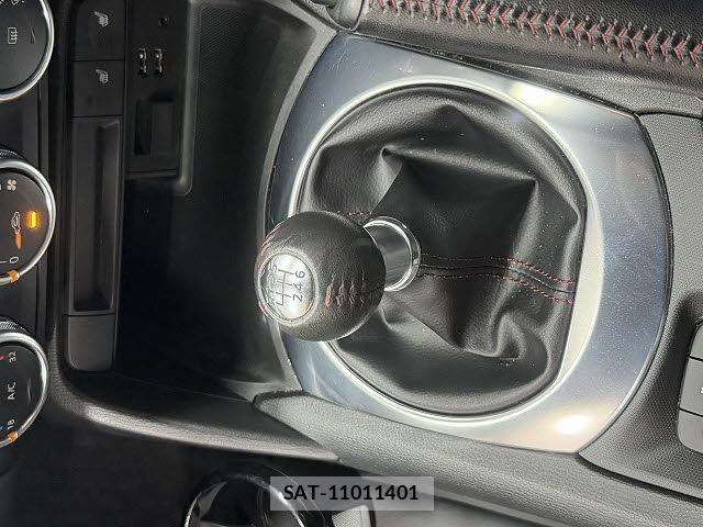 Mazda ROADSTER 2015-06 7727928-12