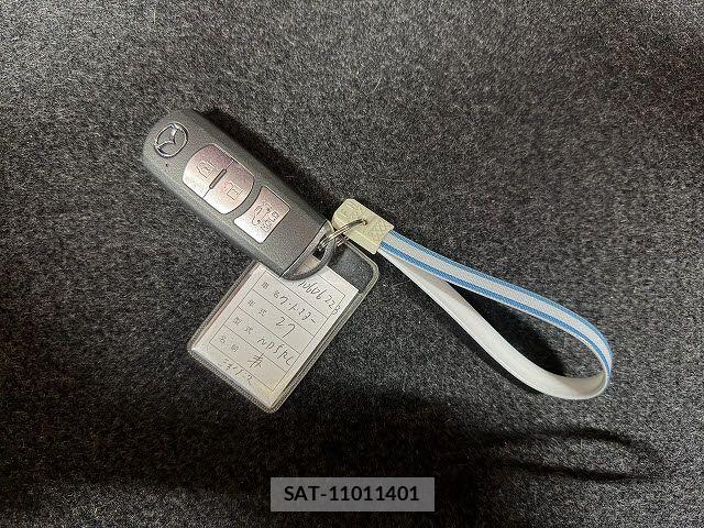 Mazda ROADSTER 2015-06 7727928-17