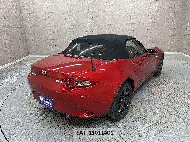 Mazda ROADSTER 2015-06 7727928-2