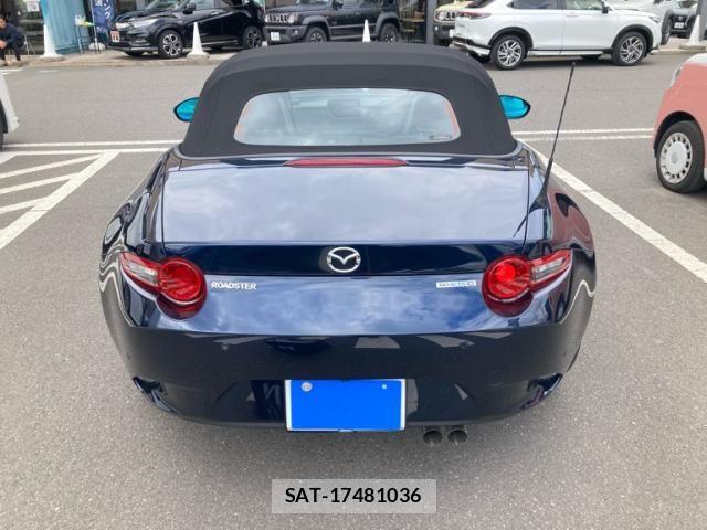 Mazda ROADSTER 2022-10 7727917-5