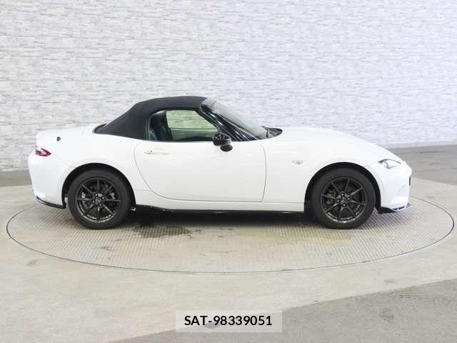 Mazda ROADSTER 2016-04 7963568-12