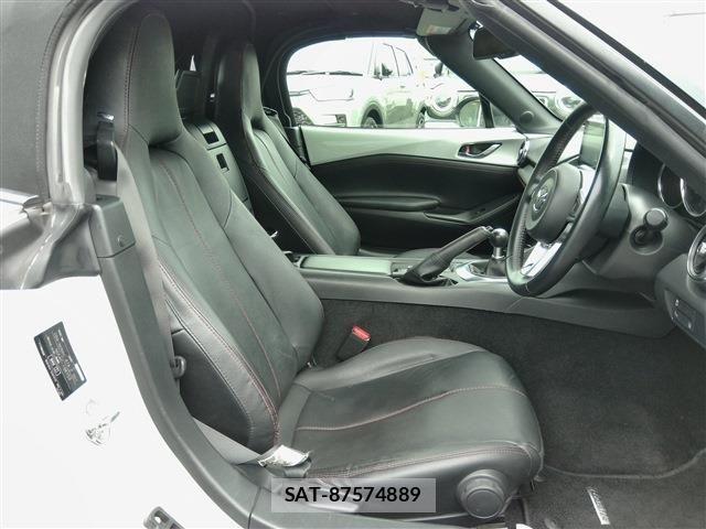 Mazda ROADSTER 2015-09 7963570-15