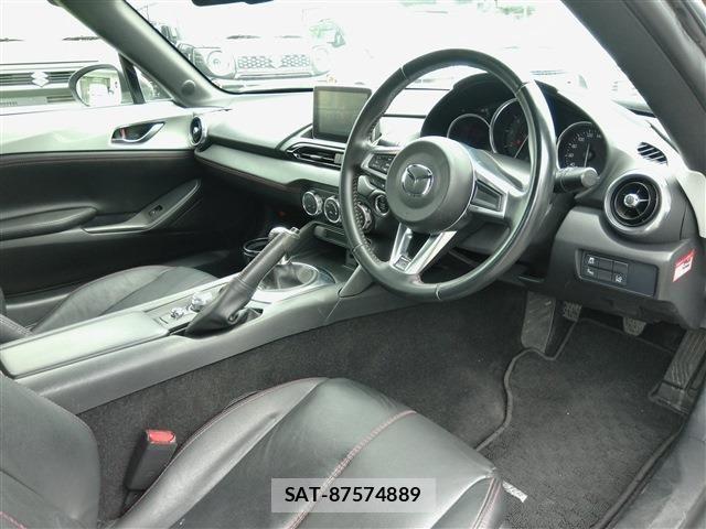 Mazda ROADSTER 2015-09 7963570-16