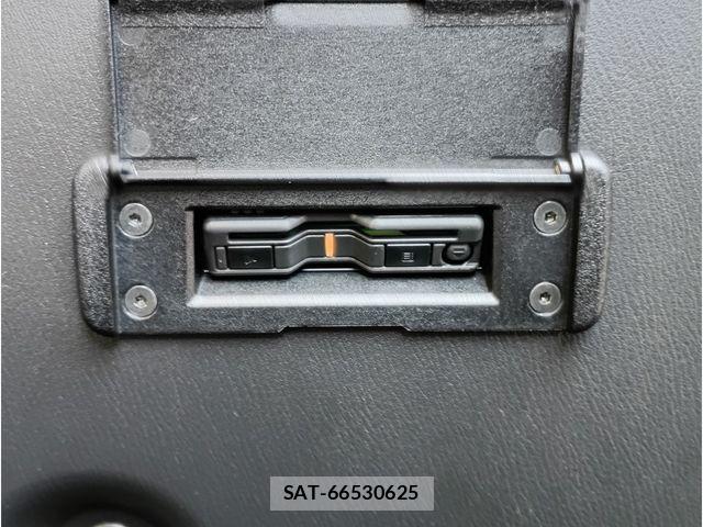 Mazda ROADSTER 2025-06 7980840-17