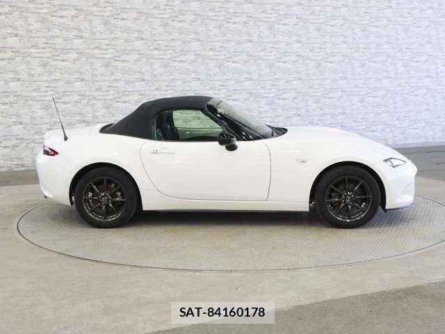 Mazda ROADSTER 2015-05 8037939-12
