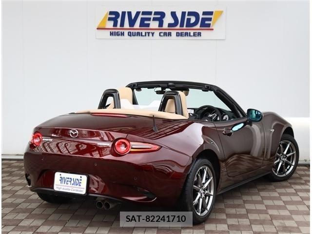Mazda ROADSTER 2025-05 8037933-2