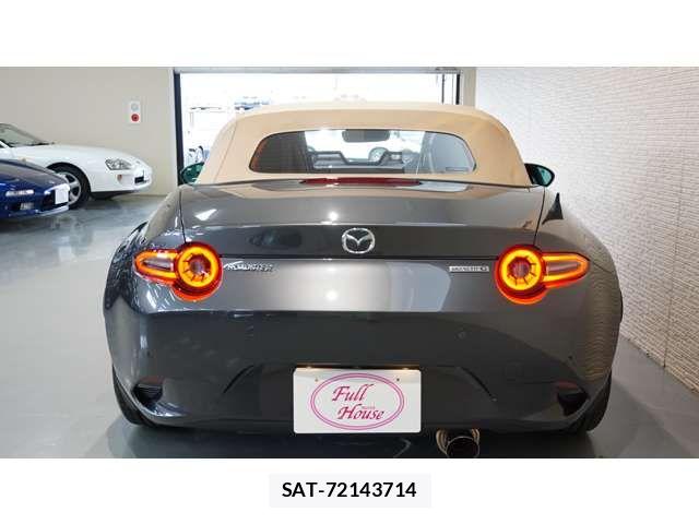 Mazda ROADSTER 2024-10 8037934-2