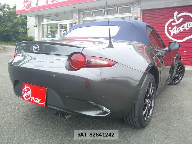 Mazda ROADSTER 2022-02 8037937-2