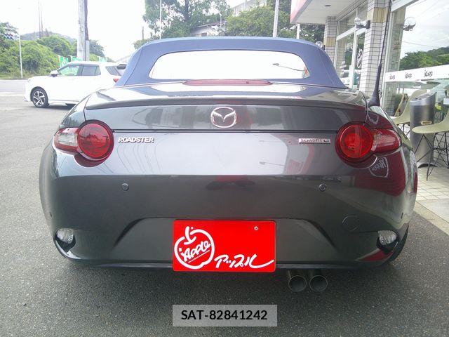 Mazda ROADSTER 2022-02 8037937-4