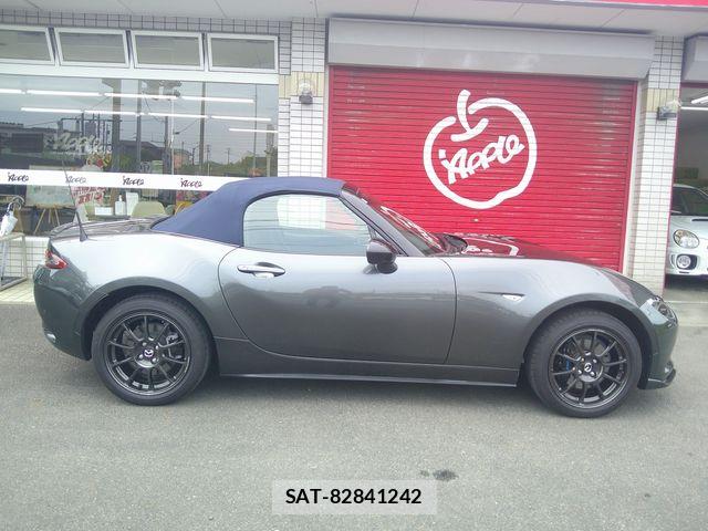 Mazda ROADSTER 2022-02 8037937-5