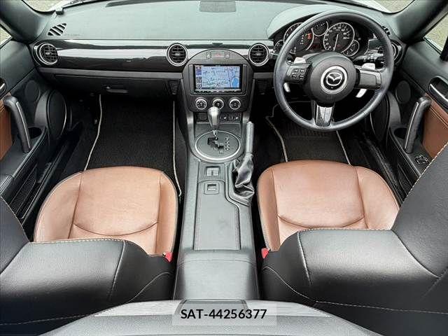 Mazda ROADSTER 2014-01 8037943-1