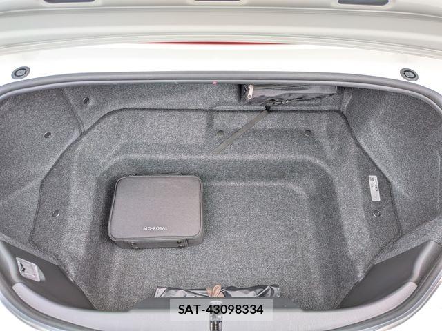 Mazda ROADSTER 2026-03 8037929-17