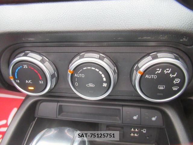 Mazda ROADSTER 2016-03 8037953-17