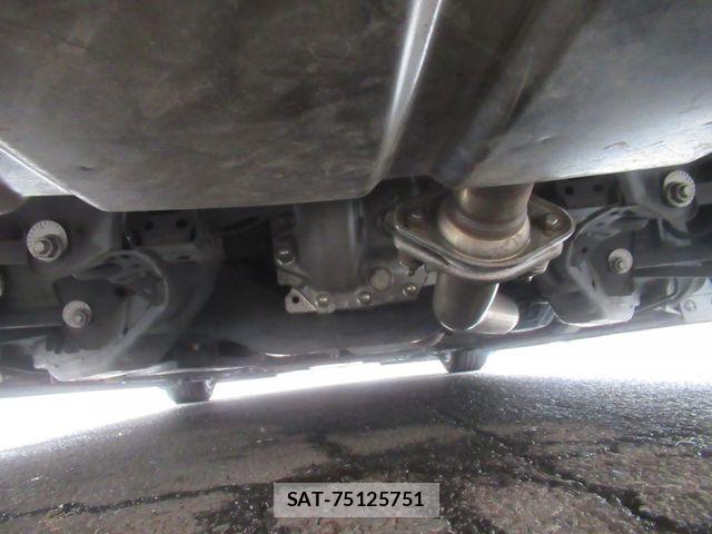 Mazda ROADSTER 2016-03 8037953-28
