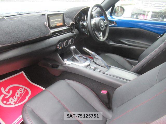 Mazda ROADSTER 2016-03 8037953-5