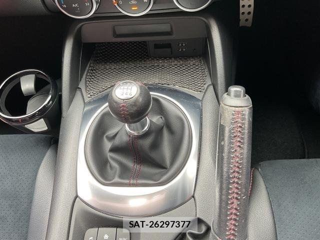 Mazda ROADSTER 2015-10 8037946-11