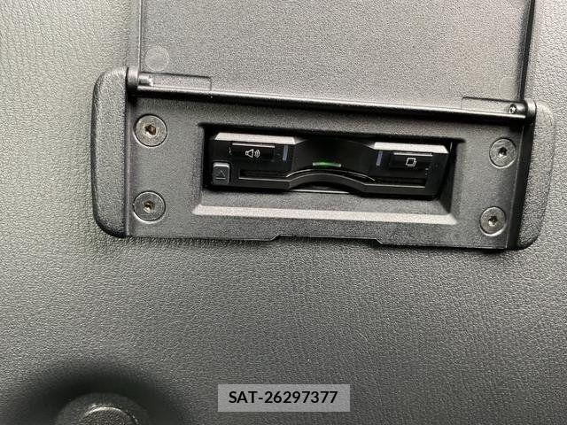 Mazda ROADSTER 2015-10 8037946-18
