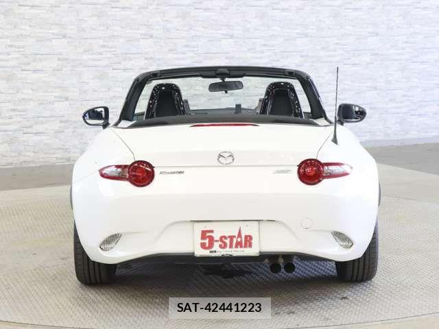 Mazda ROADSTER 2015-10 8037952-13