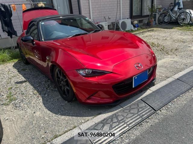 Mazda ROADSTER 2015-05 8075364-2
