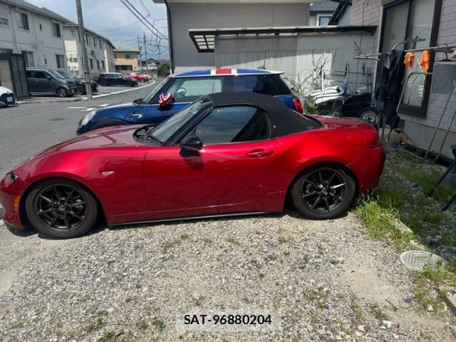 Mazda ROADSTER 2015-05 8075364-4