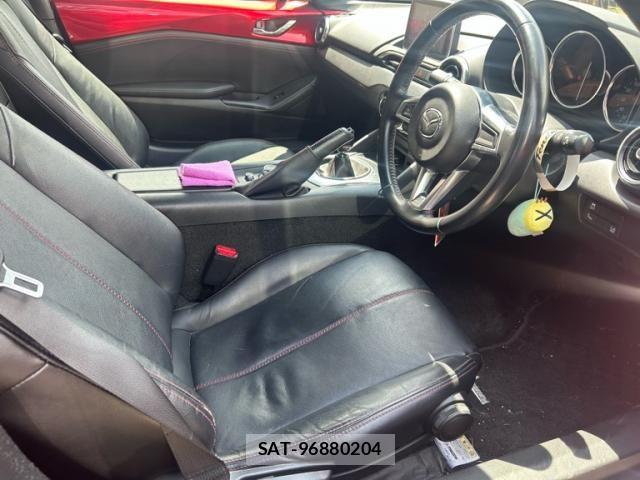 Mazda ROADSTER 2015-05 8075364-5