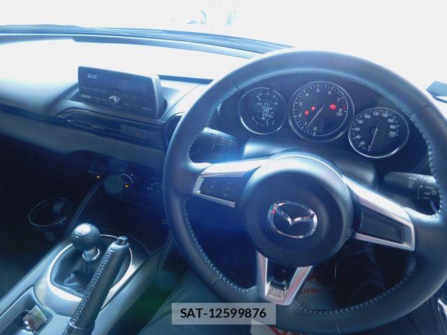 Mazda ROADSTER 2022-02 8075360-5