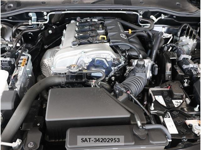 Mazda ROADSTER 2025-08 8101586-18