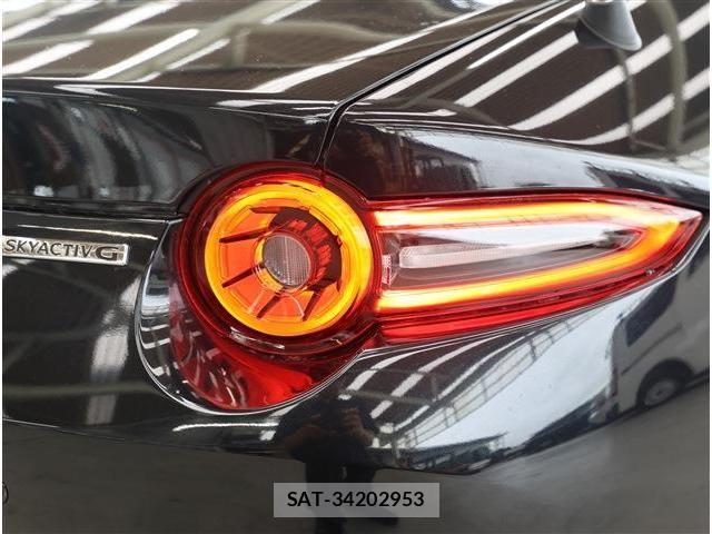 Mazda ROADSTER 2025-08 8101586-26