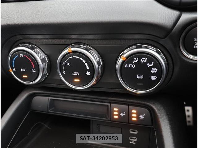 Mazda ROADSTER 2025-08 8101586-8