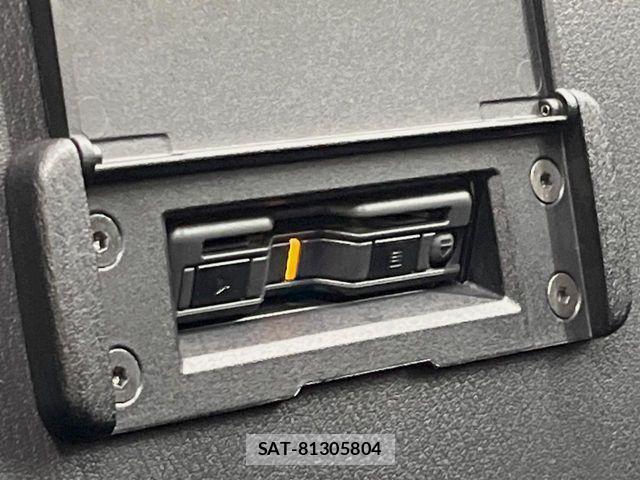 Mazda ROADSTER 2025-11 8101582-9