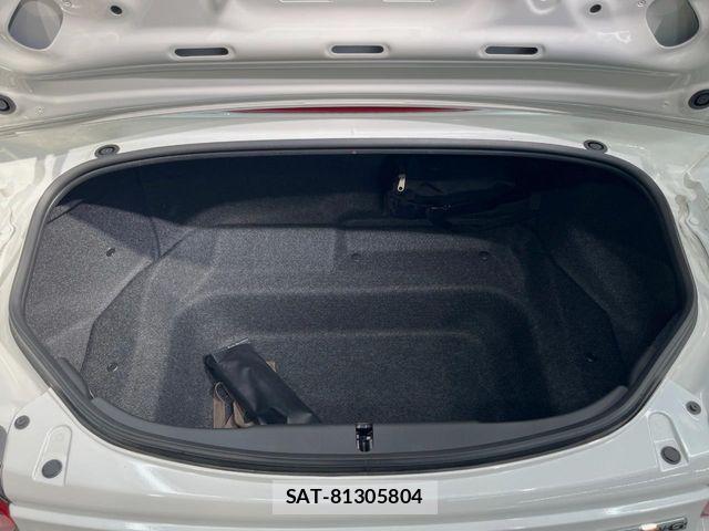 Mazda ROADSTER 2025-11 8101582-11