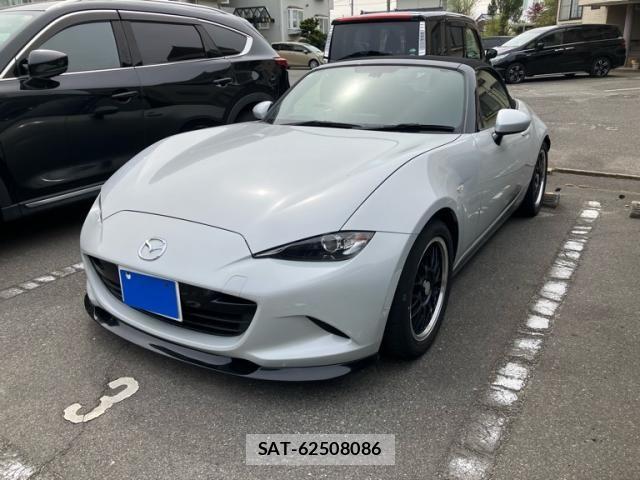 Mazda ROADSTER 2015-09 8101592-1